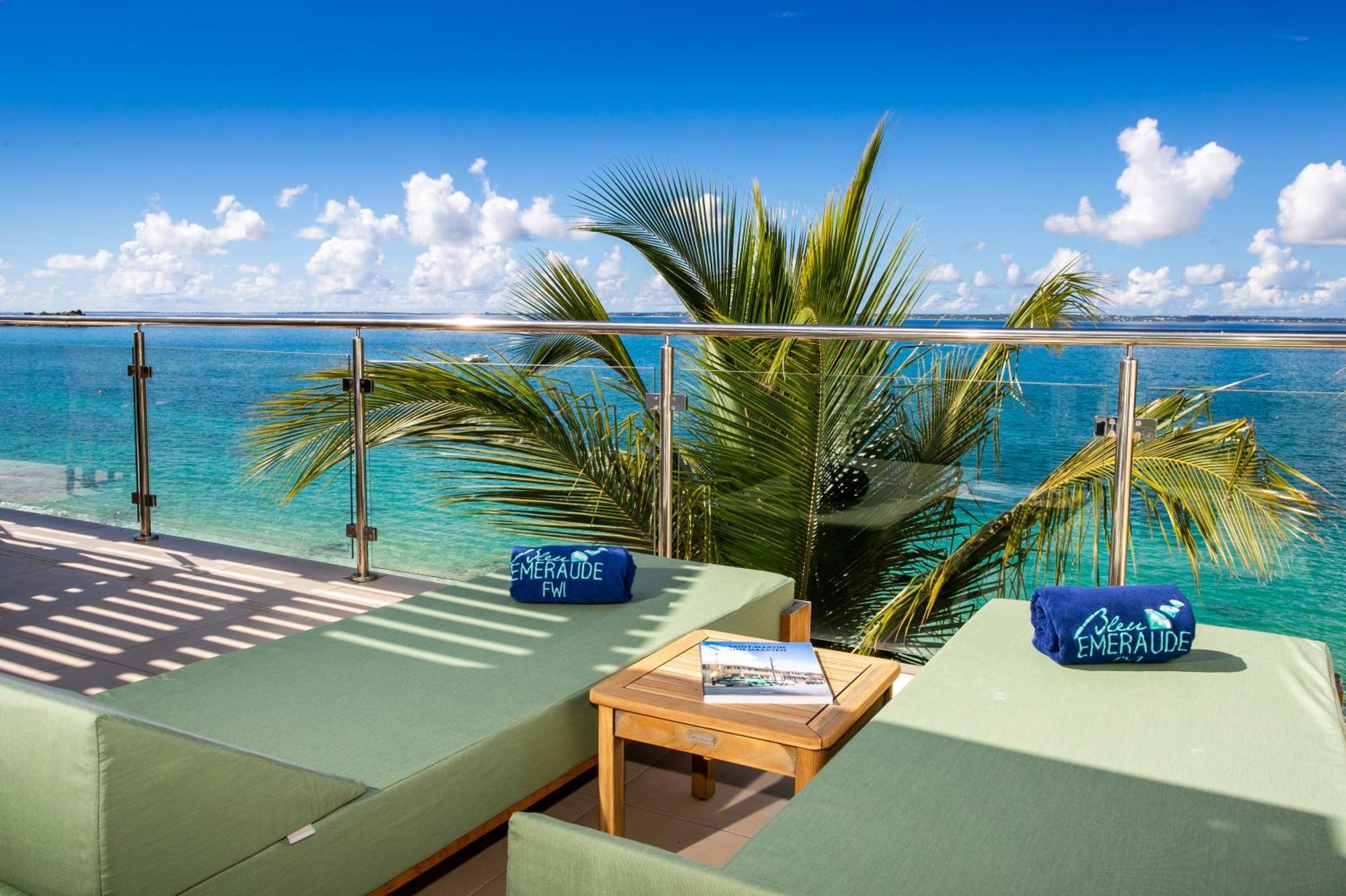 Bleu Emeraude Hotel Grand Case Exteriör bild